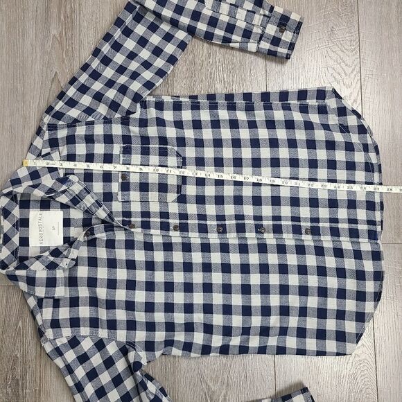 Aeropostale Navy Blue & Gray Check Plaid Button Down Shirt Small - Picture 14 of 16